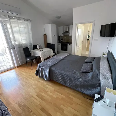 Apartmán Seaview Penthouse With Terrace By Pag Tours *