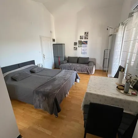 Apartment Seaview Penthouse With Terrace By Pag Tours Povljana